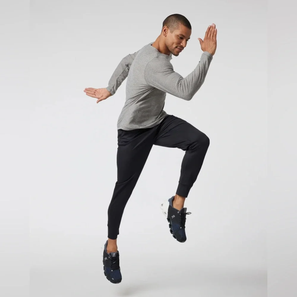 Vuori Sunday Performance Jogger - Picture 5 of 12